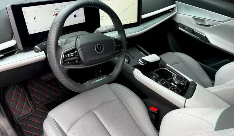 
								2023 CHANGAN UNI-T 1.5T 188HP L4 7DCT full									