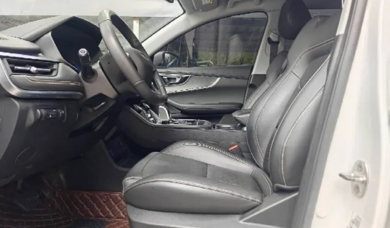 
								2021 CHERY TIGGO 8 1.6T 197HP L4 7DCT full									