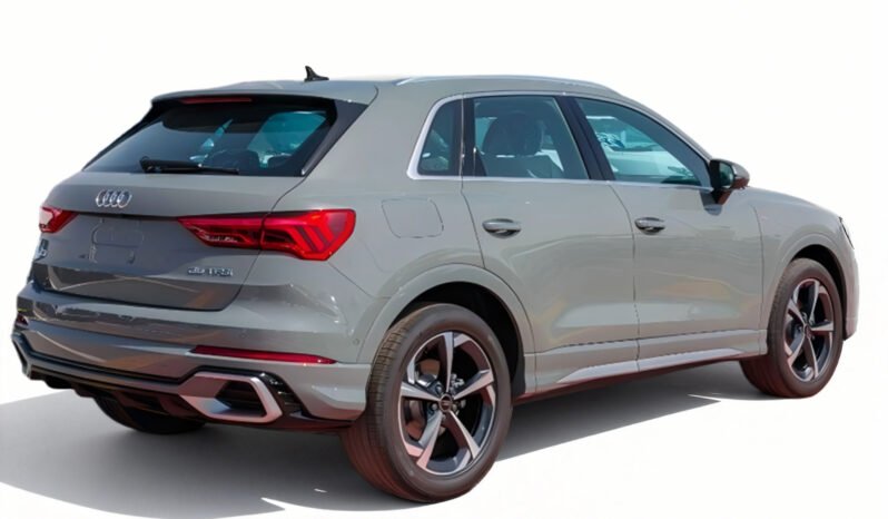 
								Audi Q3 full									