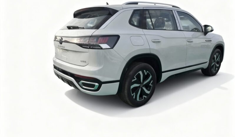 
								Volkswagen Tiguan full									